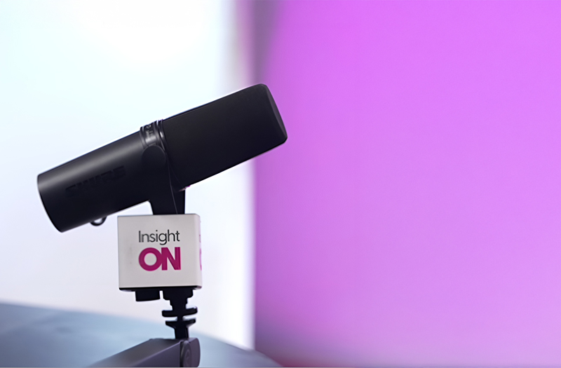 Close van een podcast microphone