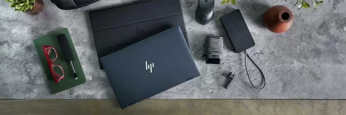 HP Elite Dragonfly op een bureau