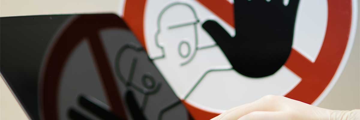 Verbodsbord voor cybercriminaliteit 