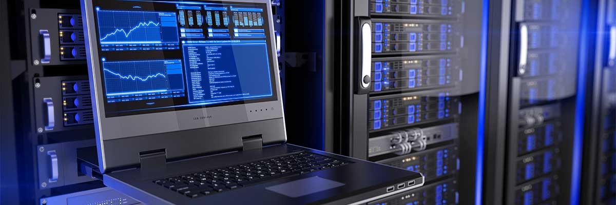 LCD Rack console in een datacenter