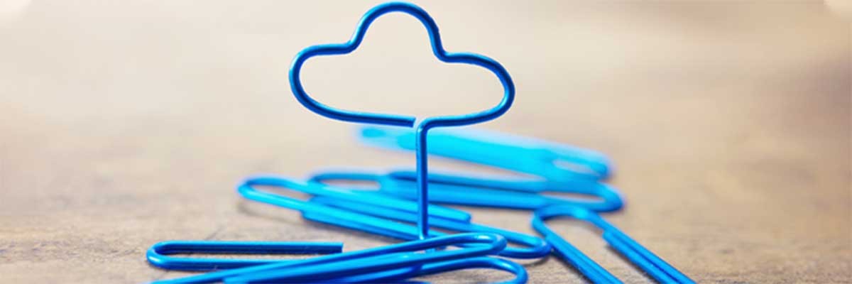 Een clud van paperclips