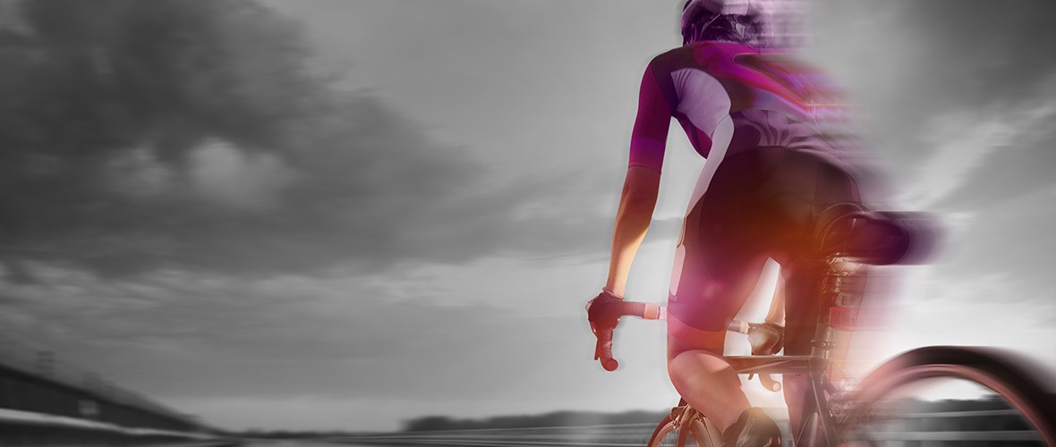 Een foto van een wielrenner