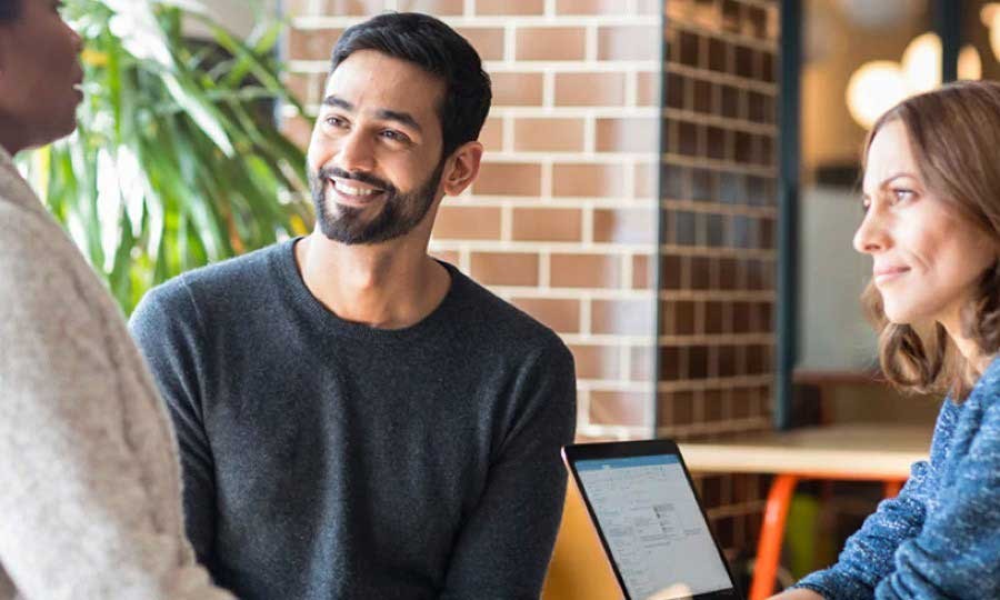 Microsoft Office Home & Business 2019 Mensen zijn in gesprek over Microsoft Office Home & Business 2019